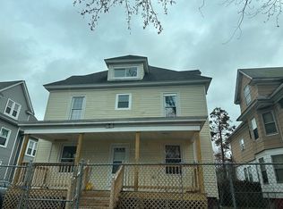 47 Dresden St, Springfield, MA 01109