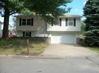 607 11th Ave, Hampton, IL 61256