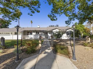 2537 Dorchester Dr, Riverside, CA 92506