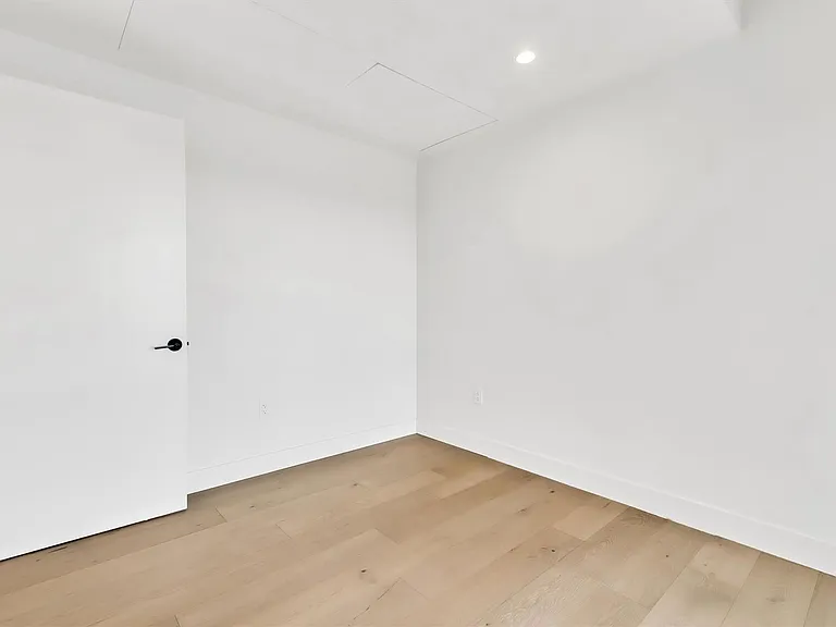 70 Rainey St #1607 — Photo 27