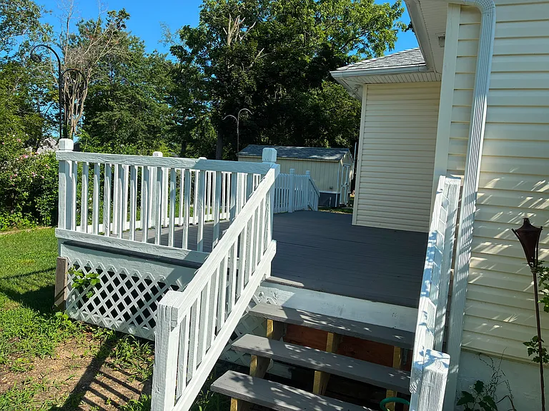 18 N Central Ave — Photo 15