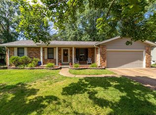 2818 Queen Bee Ln, Saint Louis, MO