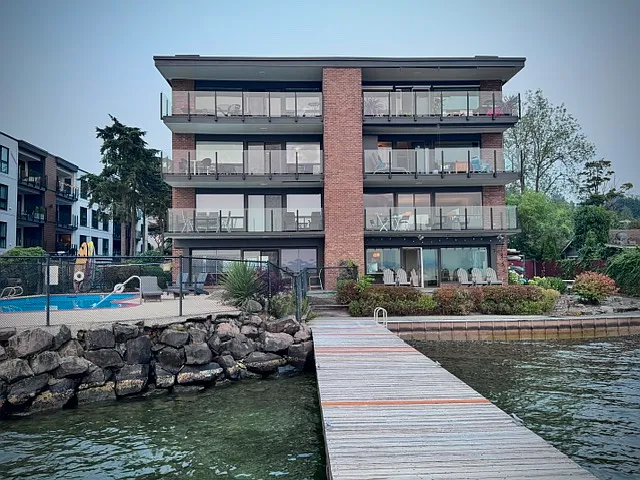 6225 Lake Washington Blvd NE — Photo 4