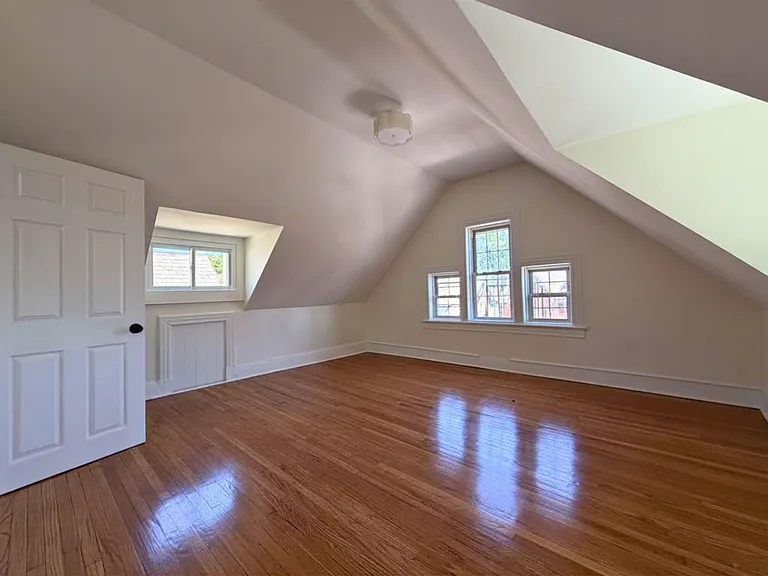 11 Courtney Ave #2 — Photo 22