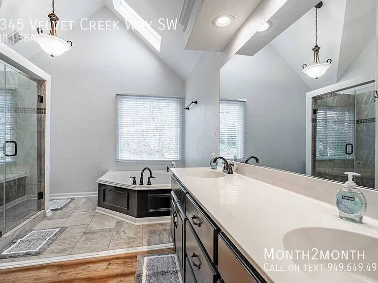 1345 Velvet Creek Way SW — Photo 28