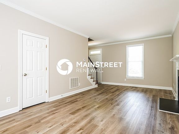 3rd image of 1901 Fernwood Dr