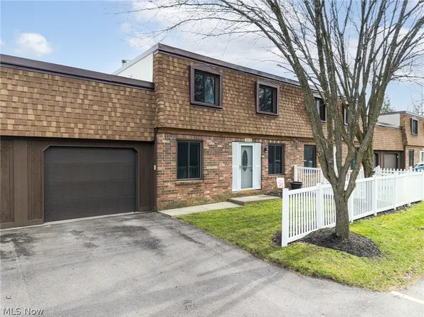 930 Wadsworth Rd #B-2, Medina, OH 44256