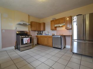 315 Warren St #2X, Waltham, MA 02453