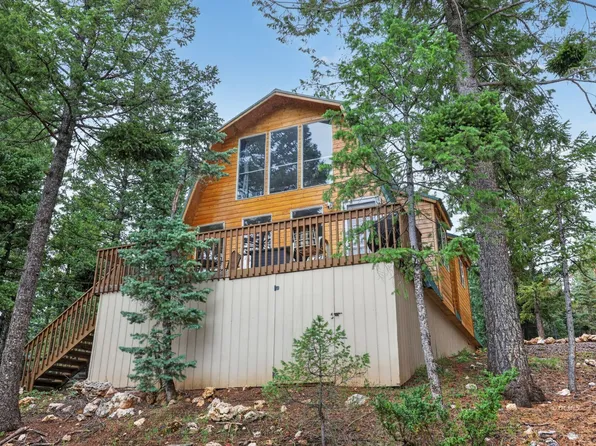 1415 E Woodchuck Rd, Alton, UT 84710