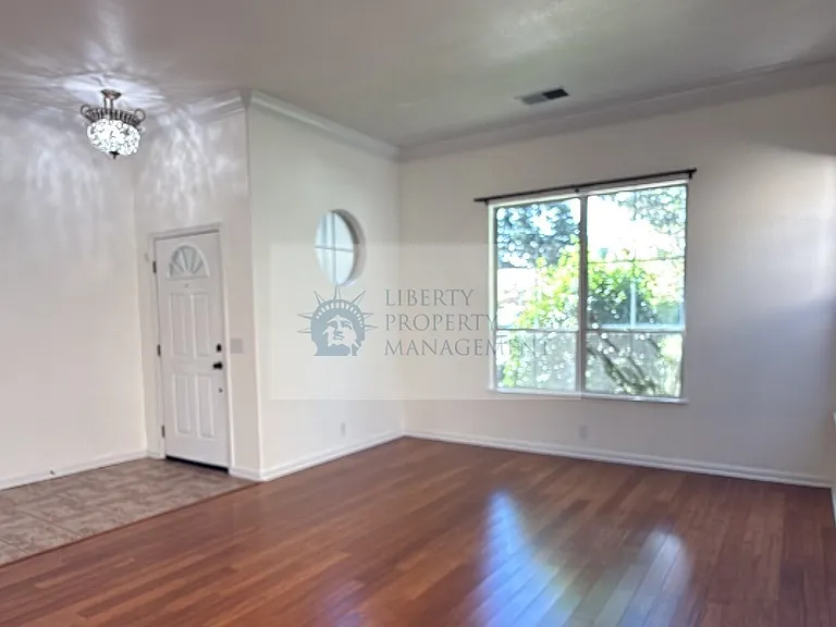 9972 River View Cir — Photo 3