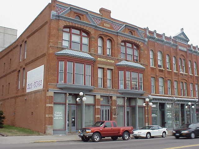 1st image of 275 7th St W APT 304