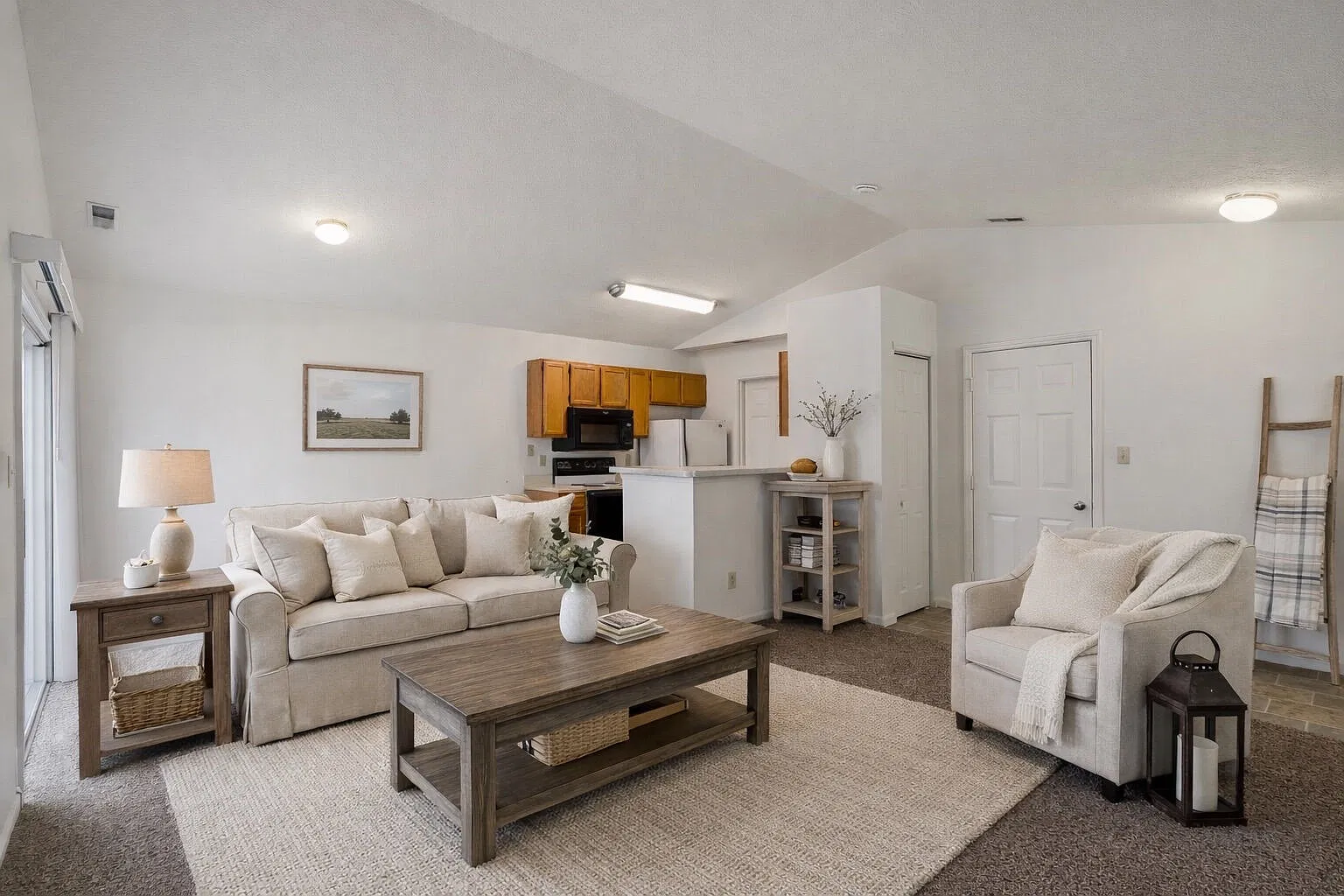 Broadway Village Apartments — Photo 2