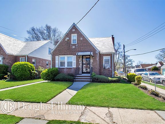 2nd image of 18902 121st Ave