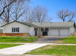 2S154 Lloyd Ave, Lombard, IL
