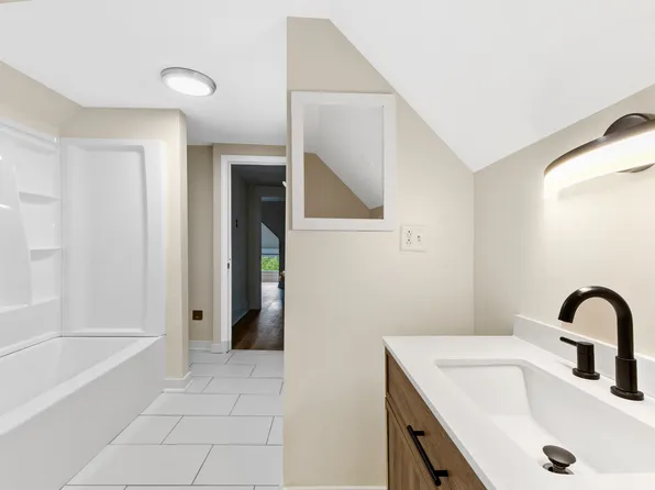 448 Hamilton St, Albany, NY 12203