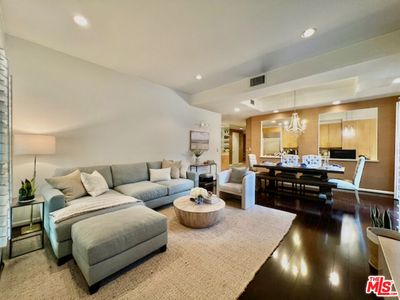234 S Gale Dr APT 109, Beverly Hills, CA, 90211