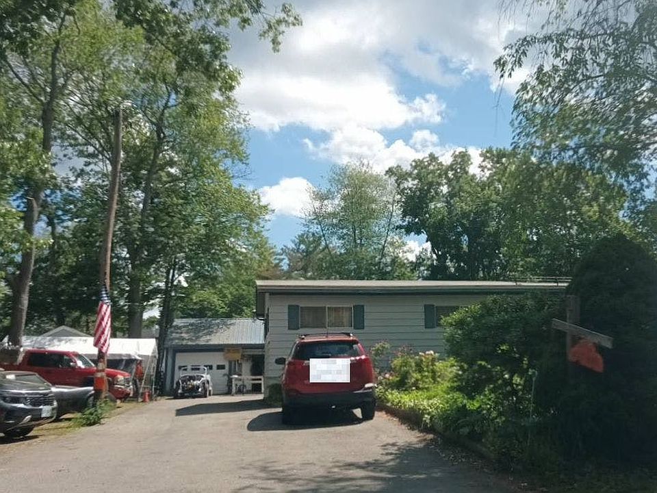 1st image of 67 Pine St