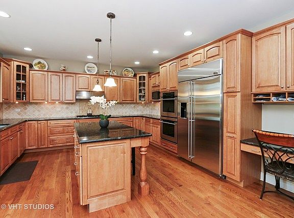 3rd image of 28638 N Champions Ct