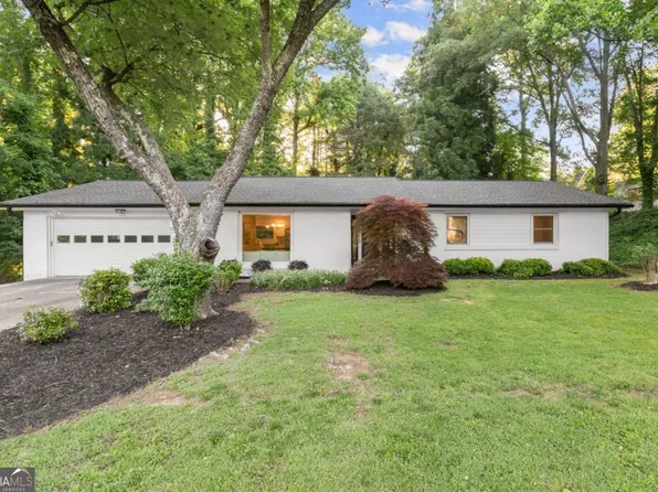 122 Cross Gate Dr, Marietta, GA 30068
