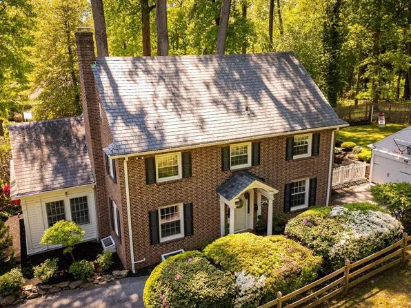 8378 Glen Rd, Elkins Park, PA 19027