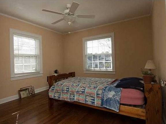 4th image of 1 Orlando Dr