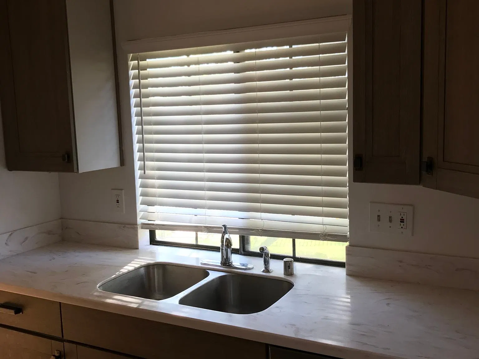 2 bed, 850 sqft, $2,050 — Photo 4