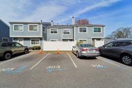 Barker St 302-001