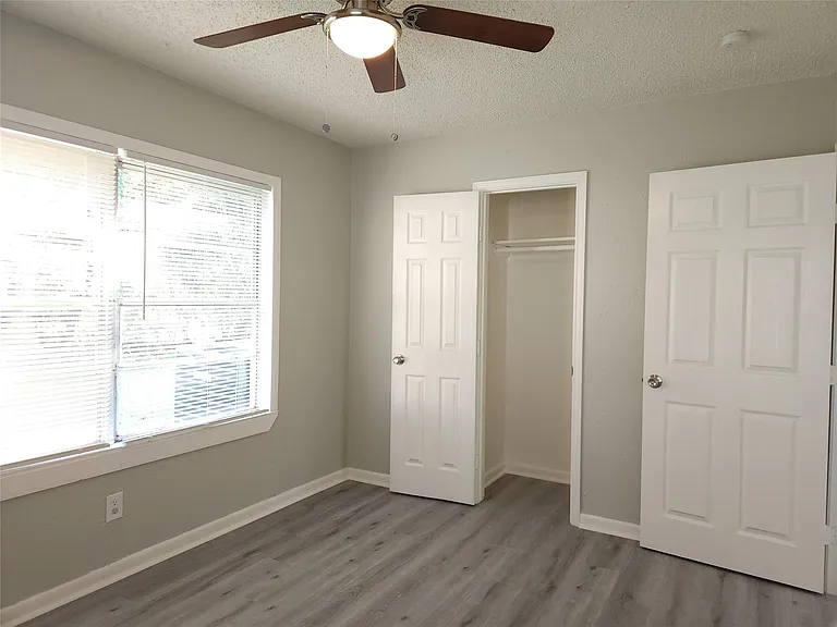 6301 Anderson St — Photo 13