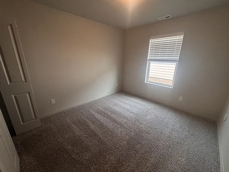17611 E Maxwell Ave — Photo 8