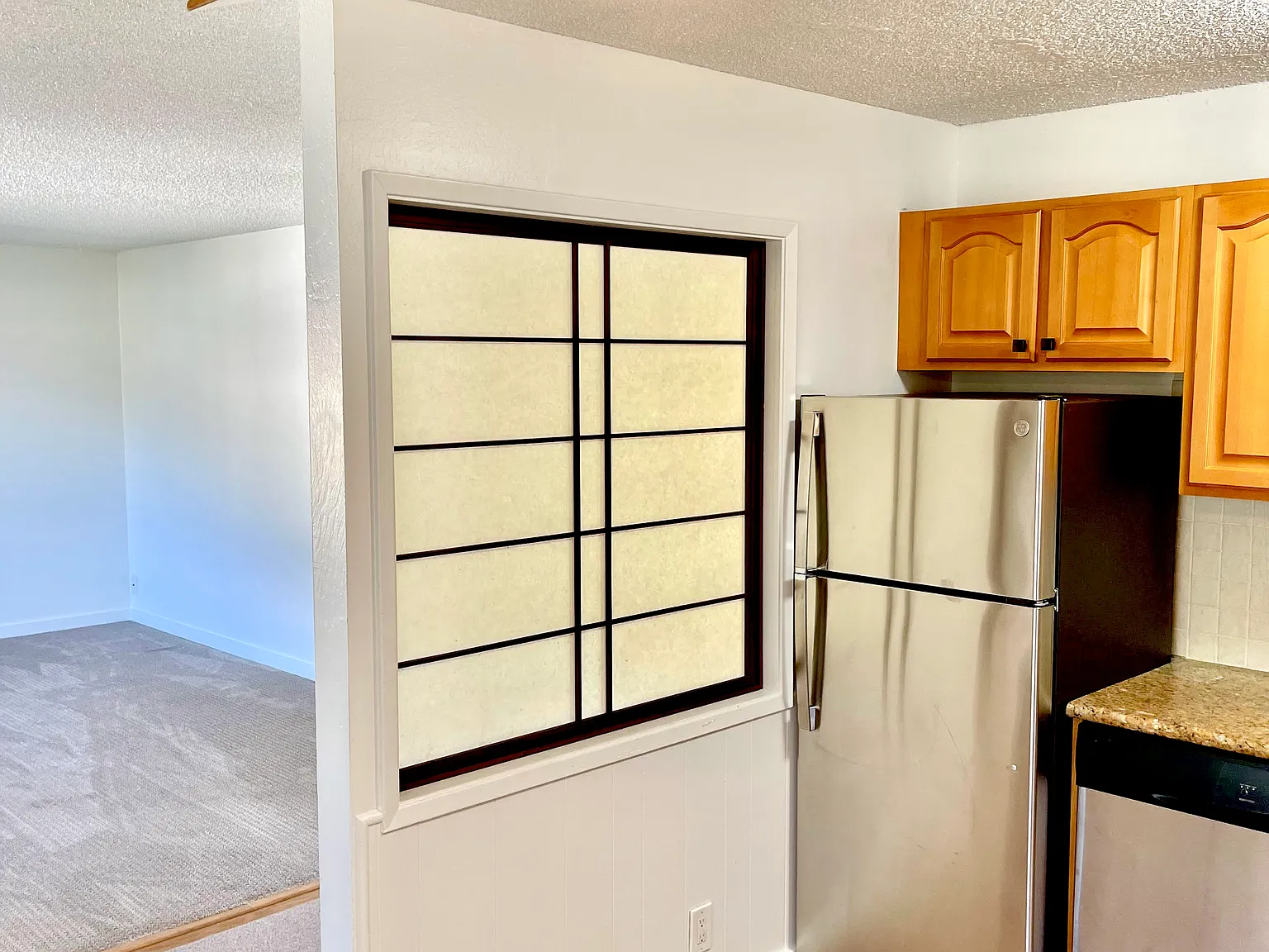 2 bed, 850 sqft, $2,700 — Photo 3