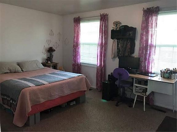 2nd image of 631 W 1925 N