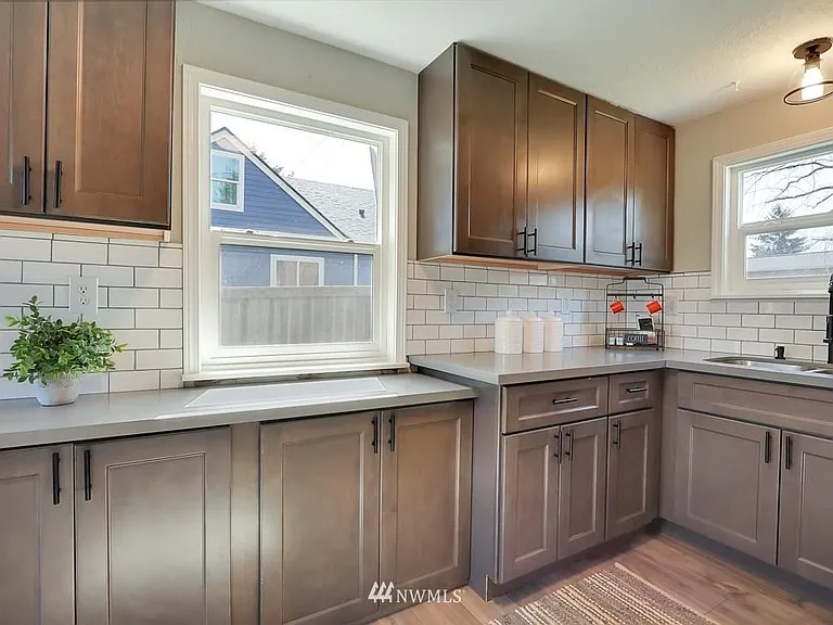58th Ave NE — Photo 6