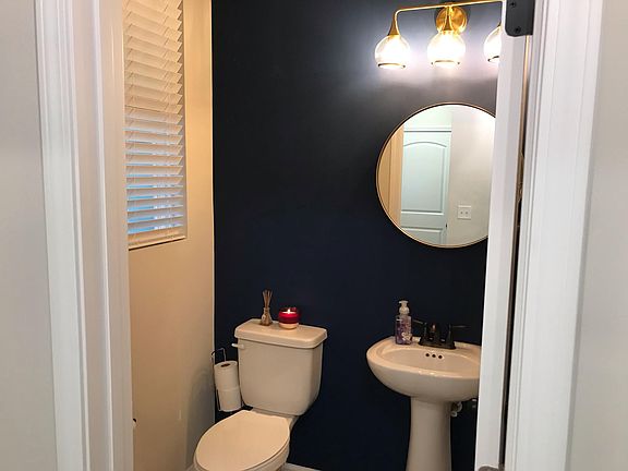 4th image of 3832 Amalia Pl