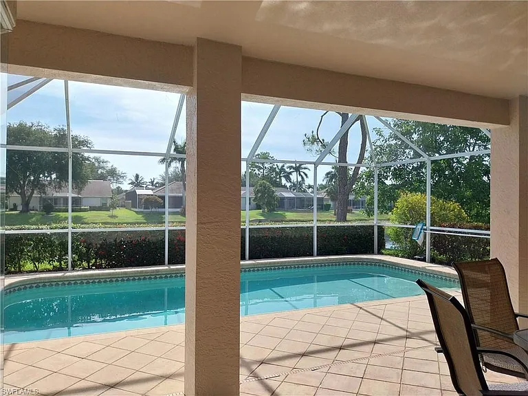 449 Dundee Ct — Photo 30