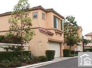 14 Del Ventura, Irvine, CA 92606