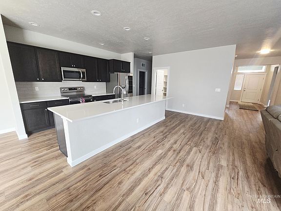3rd image of 5333 N Adale Ave