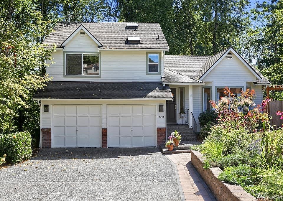Welcome to this cul-de-sac home in great neighborhood.  Notice the four-season perennial garden with over 200 spring bulbs!