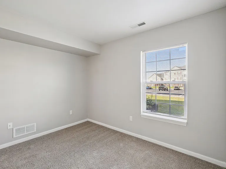 Abbey Ridge Apartment Homes — Photo 52