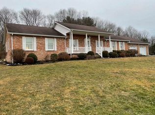 77 Hammer Rd, Summersville, WV 26651