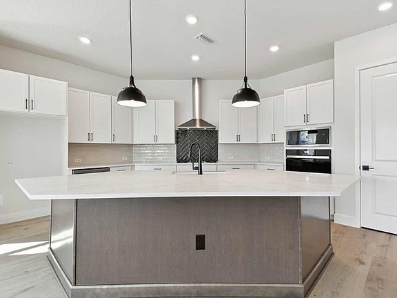 The Waterline - Kitchen