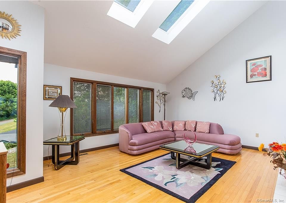 1st image of 109 Haren Dr