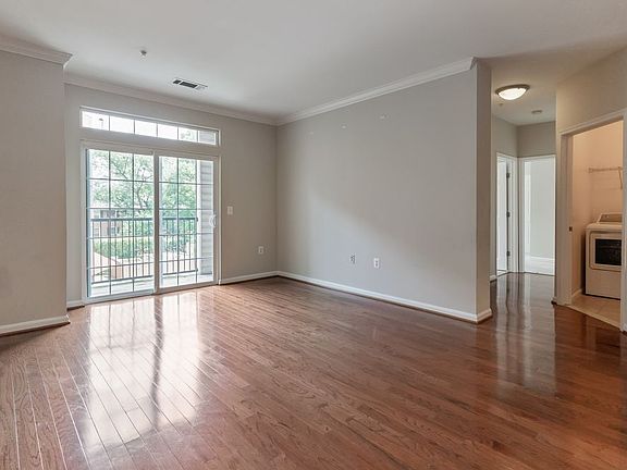 3rd image of 2055 26th St S