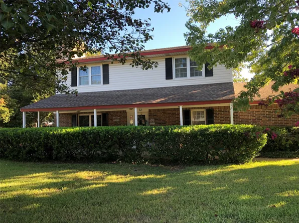 211 Addison St, Lake Dallas, TX 75065