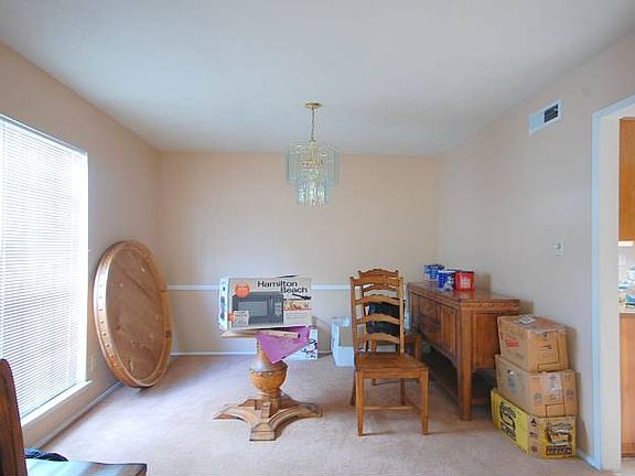 Formal Dining
