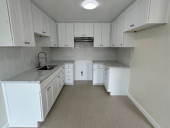 3rd image of 1222 W Rosewood Ct APT A