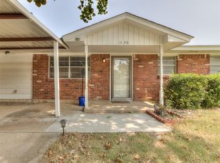1126 Berwyck Dr, Moore, OK 73160