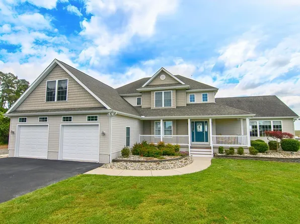 19089 Glenn Dr, Parksley, VA 23421
