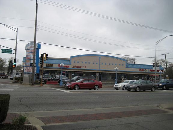 4th image of 8414 Grand Ave