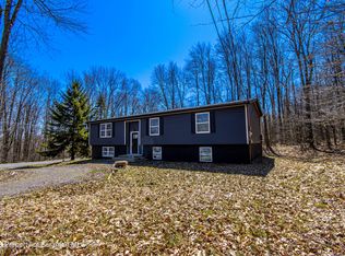 45 Juneberry Dr, Covington Township, PA 18424