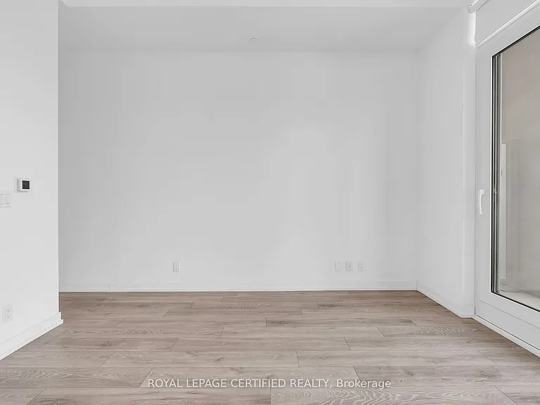 2020 Bathurst St #919 — Photo 13